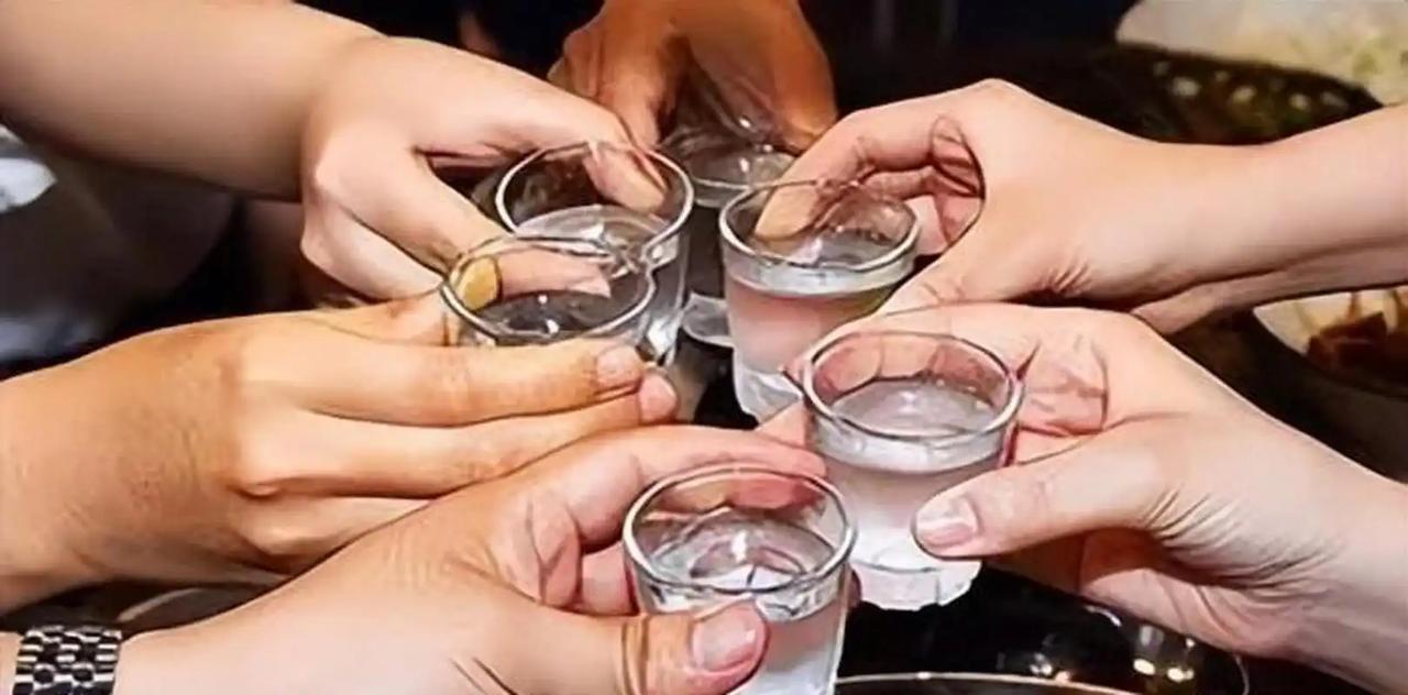 以前很多人对机关事业单位的印象就是接待多、应酬多、饭局多，但现在的基层单位早就彻
