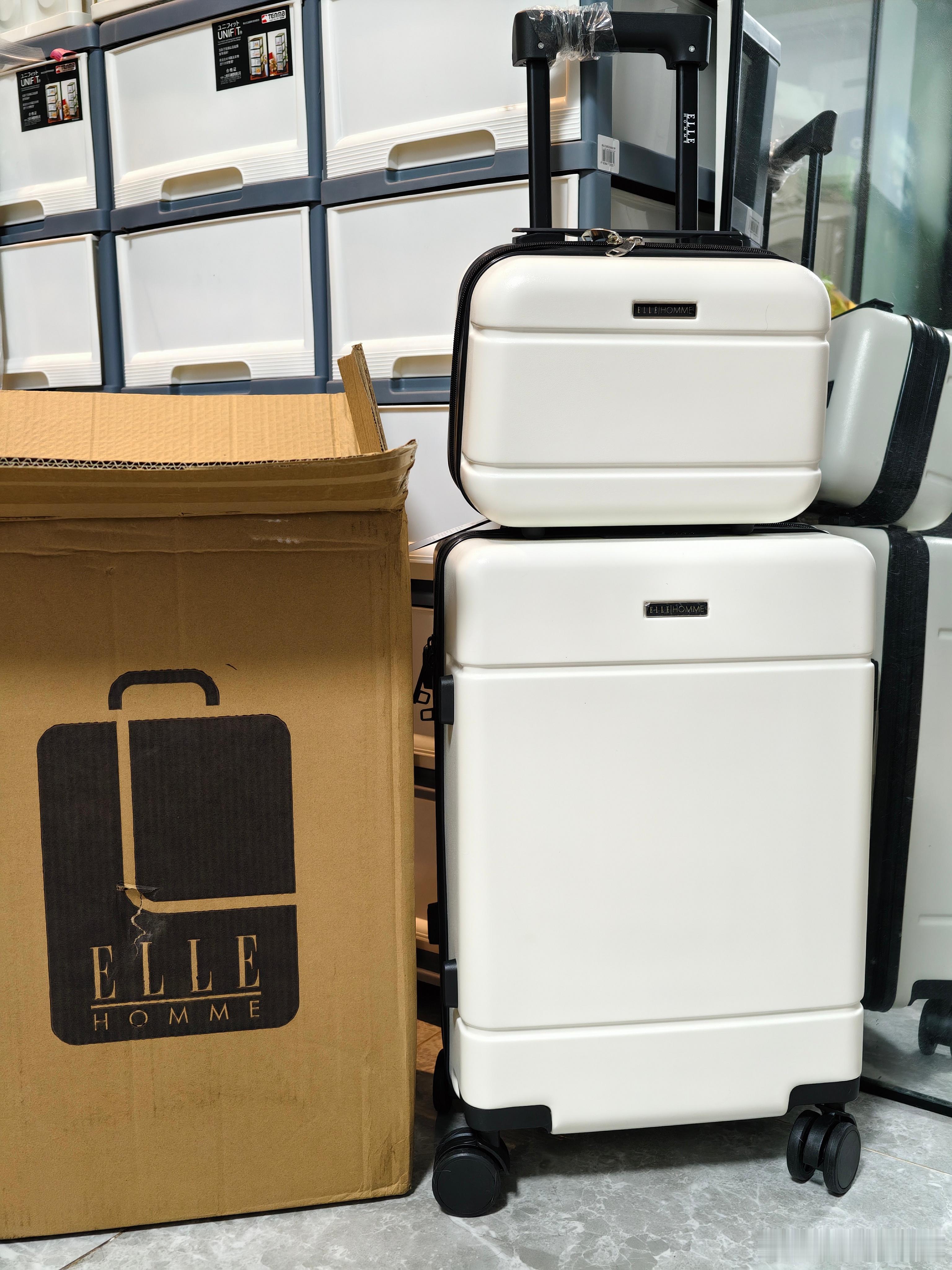 把南航最后5000里程用了，兑换了个ELLE Home行李箱，以后非必要不飞南航