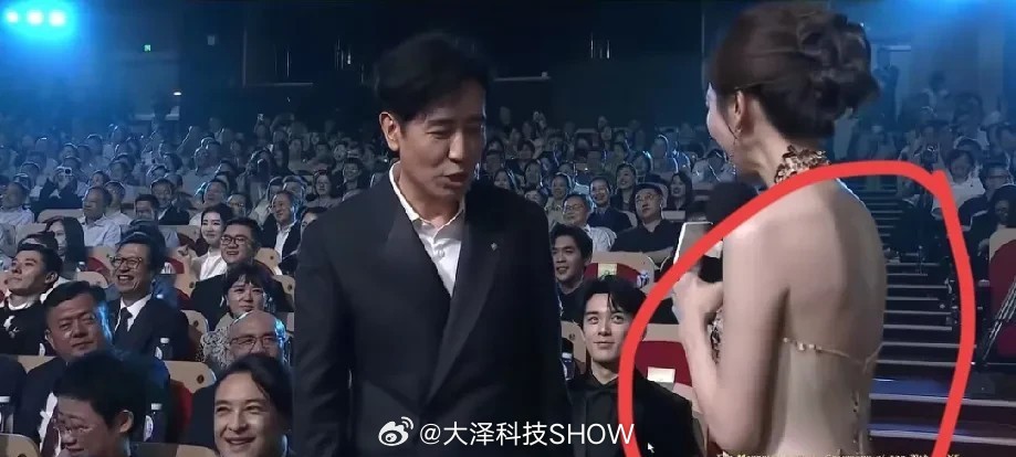 现在全网最后悔的女人，估计就是姜妍了吧，估计后悔的都吃不下饭，后悔在主持白玉兰活