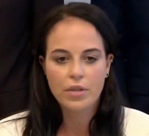 【被造谣性侵儿子美国女子发声】美国女子被造谣性侵儿子入狱2年原谅自己的孩子吧，这