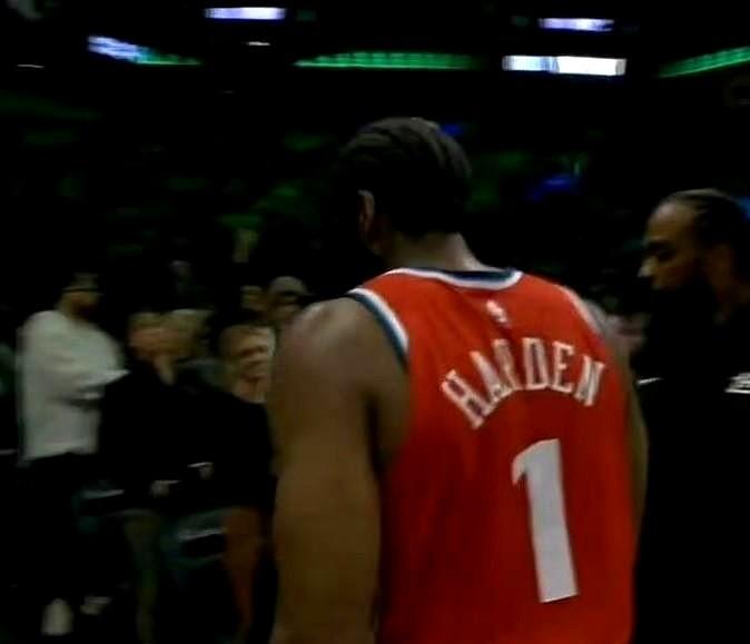 祝贺哈登！
里德那句“哈登达成了纪录，祝贺他。但是，我们拿到了胜利。这才是最重要