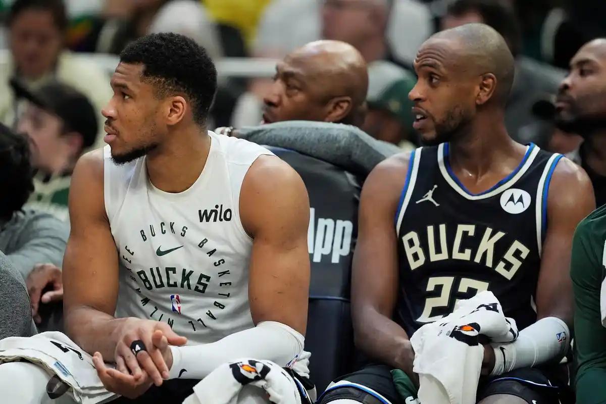 米德尔顿手刃旧主，在奇才和雄鹿战到最后二分钟的时候，米德尔顿投中了一个三分，麦克