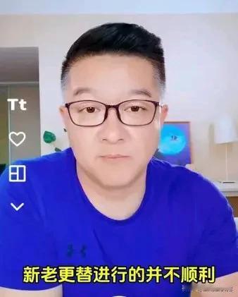 一针见血！知名媒体人马丁点评中国女排。
他说自己是一个资深的排球迷，对现在的总结