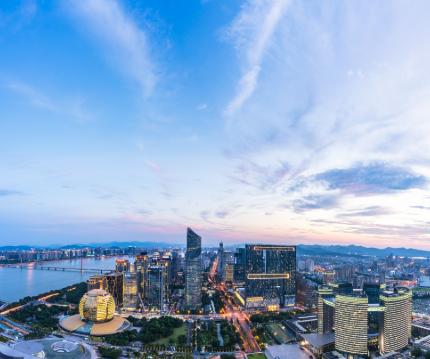 今天咱们就聊聊这所学校：2026年考生多少分能上？王牌专业是什么？未来发展怎么样