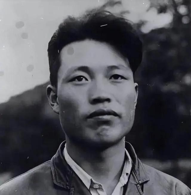 1953年，年仅21岁的朝鲜飞行员，开着当时世界上最先进的战机投诚美国，并获得1