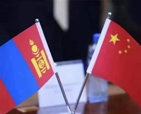 蒙古国总统呼日勒苏赫任期还剩不到一年，他却赶在离任前，主动找中国敲定了七件大事。