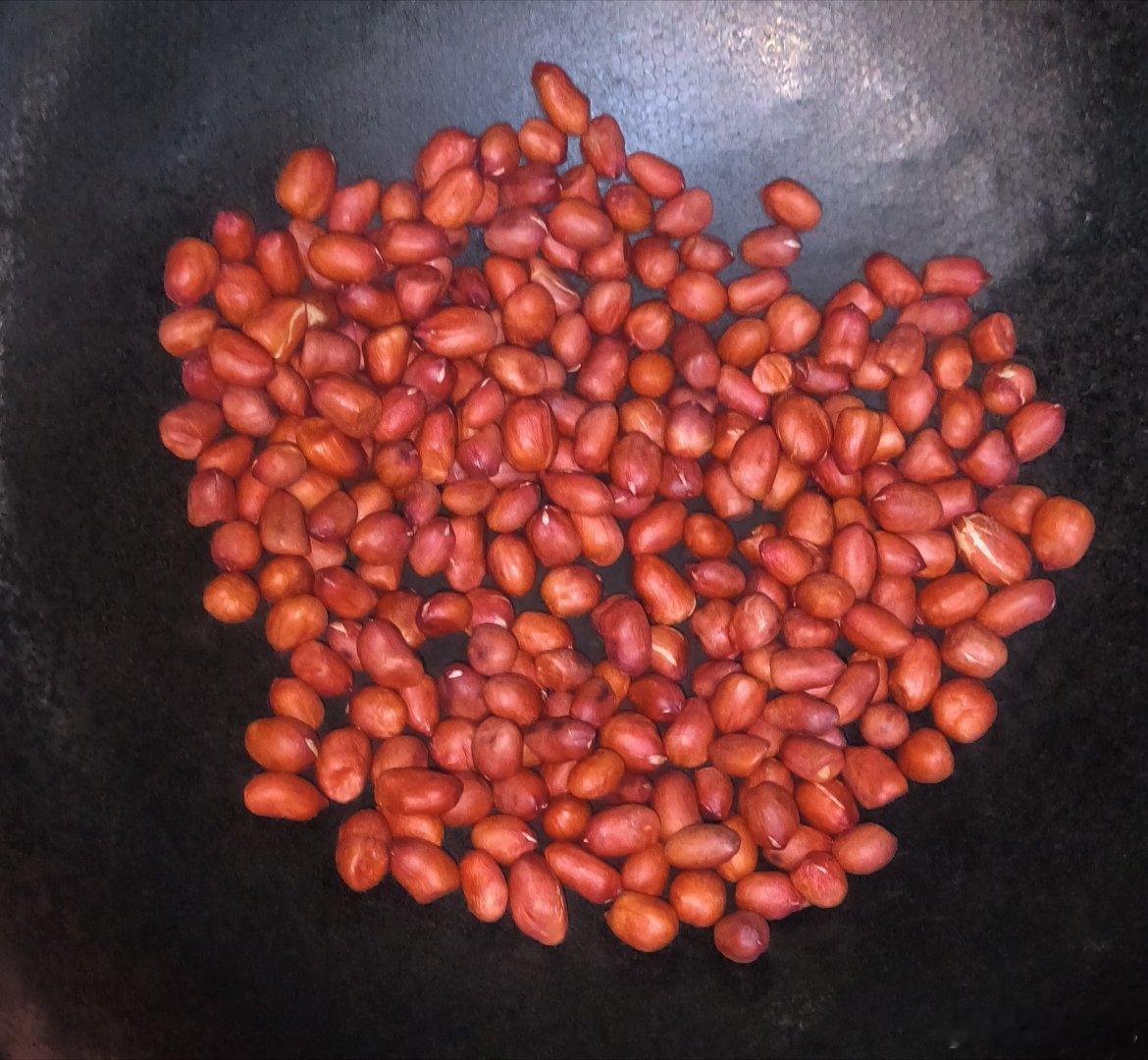 做了一晚上的芝麻酱，非常成功[耶][耶]细狗的料理机直接打冒烟了，吓死了，怕他骂