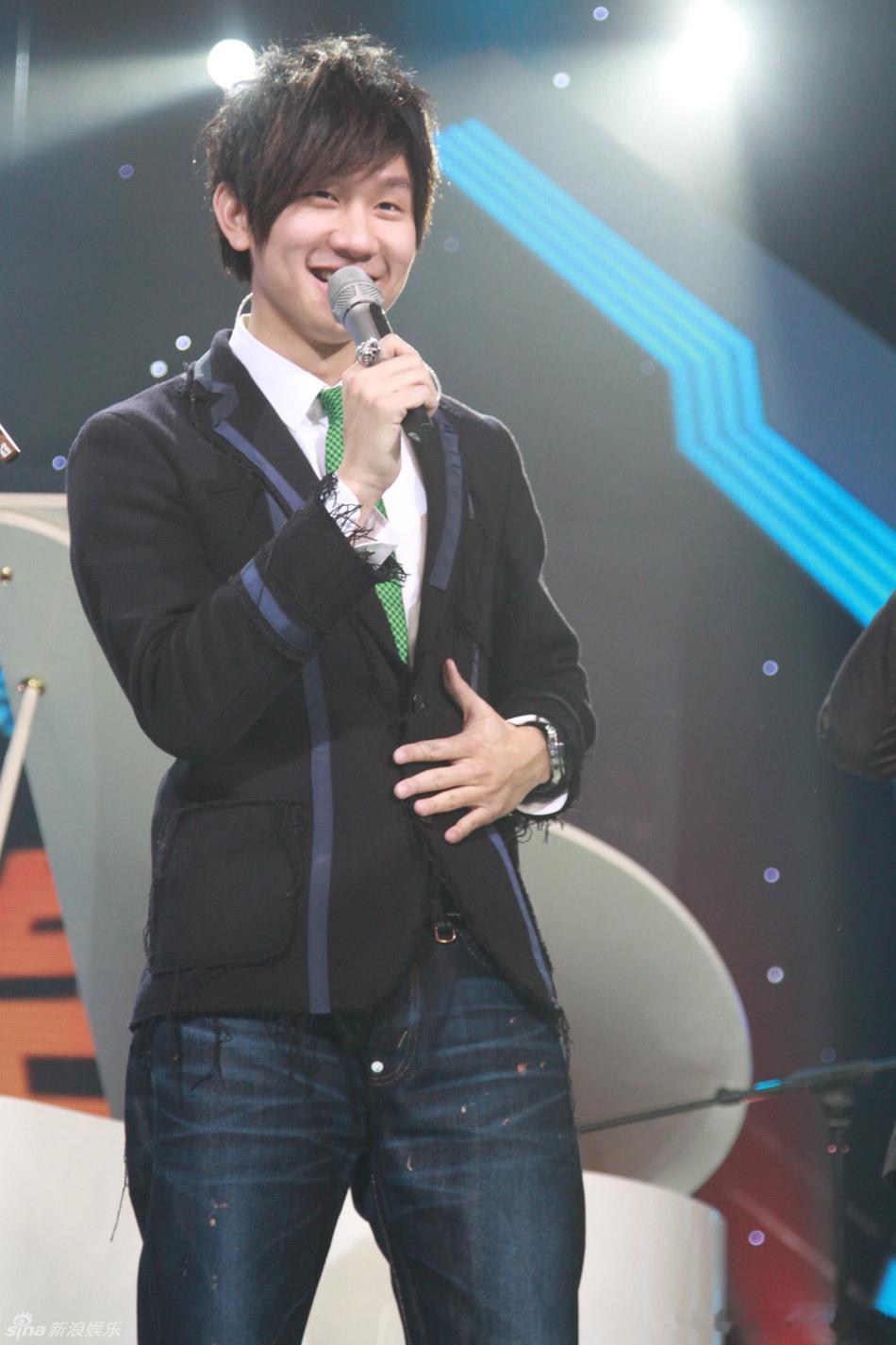 2010年林俊杰携新专辑《JJ林俊杰_100天》空降湖南卫视节节高声 