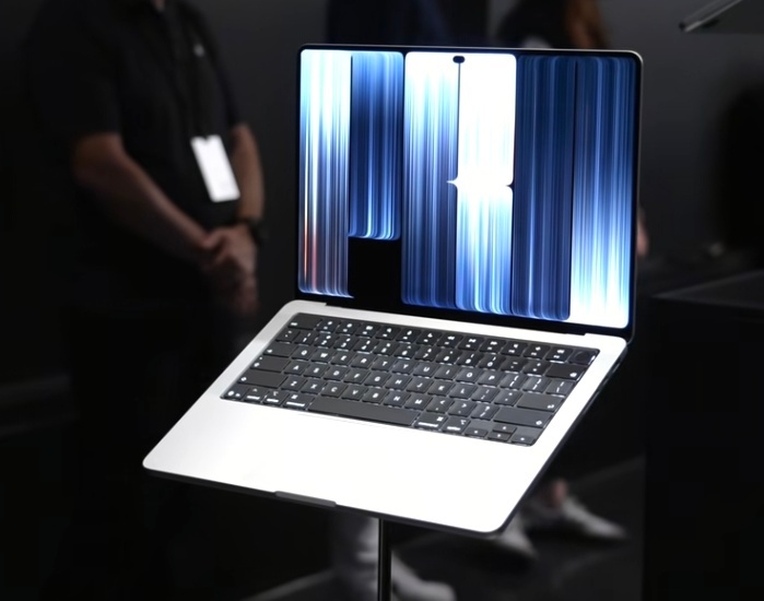 新款MacBook pro 触控屏很难评Mac OS你不写一个win8类似的界面