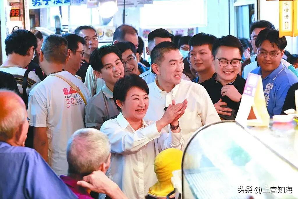 卢秀燕现身黄国昌节目，直面回应后续布局，果然还是算盘敲尽。就在10月1日，卢秀燕