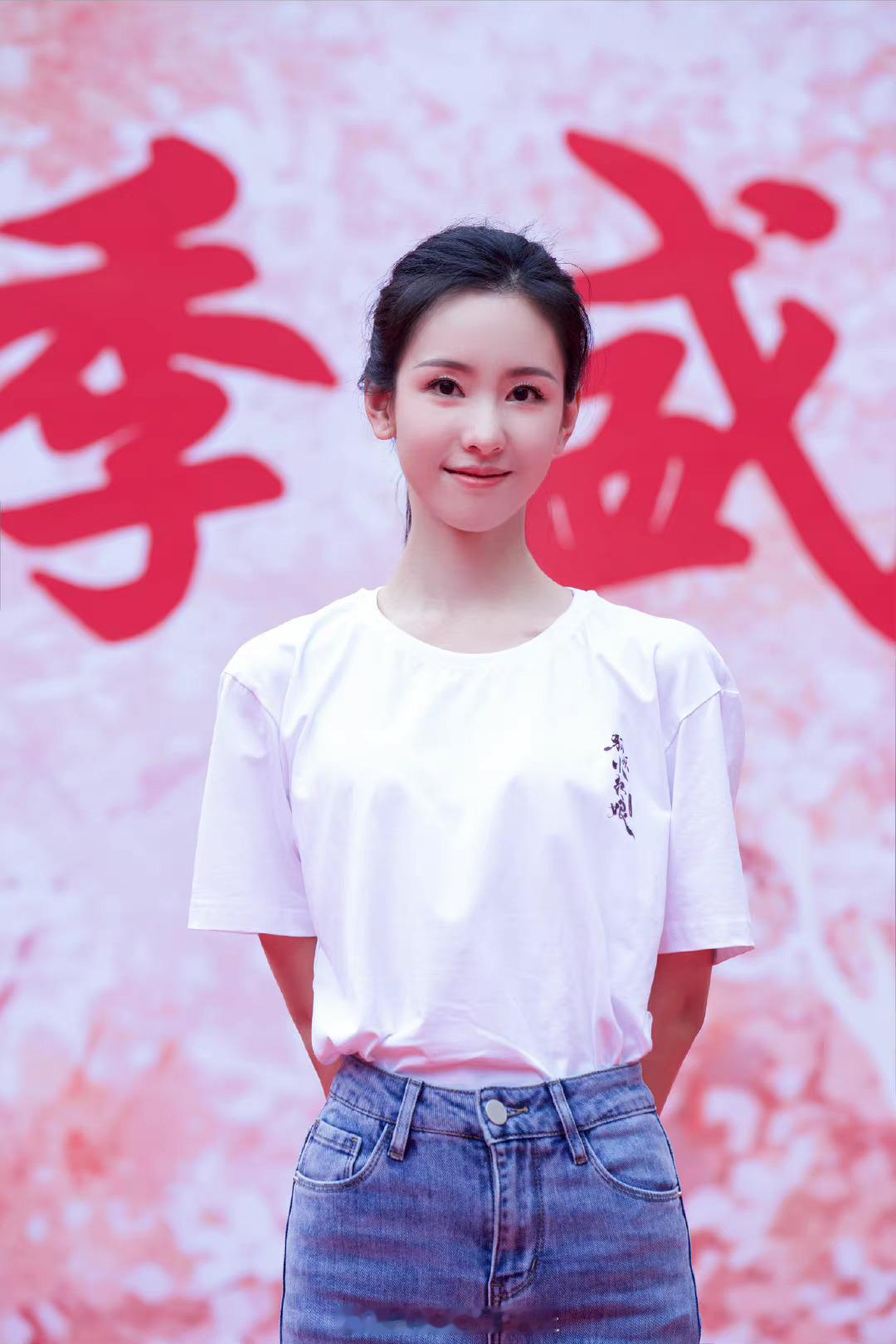 #陈都灵狐妖小红娘开机照##狐妖小红娘官宣陈都灵月啼暇# 《狐妖小红娘》开机照来