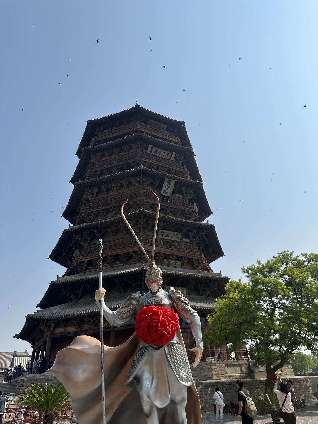 【千年木塔无钉屹立！世界三大奇塔藏着古人神级智慧】

当意大利比萨斜塔因倾斜牵动