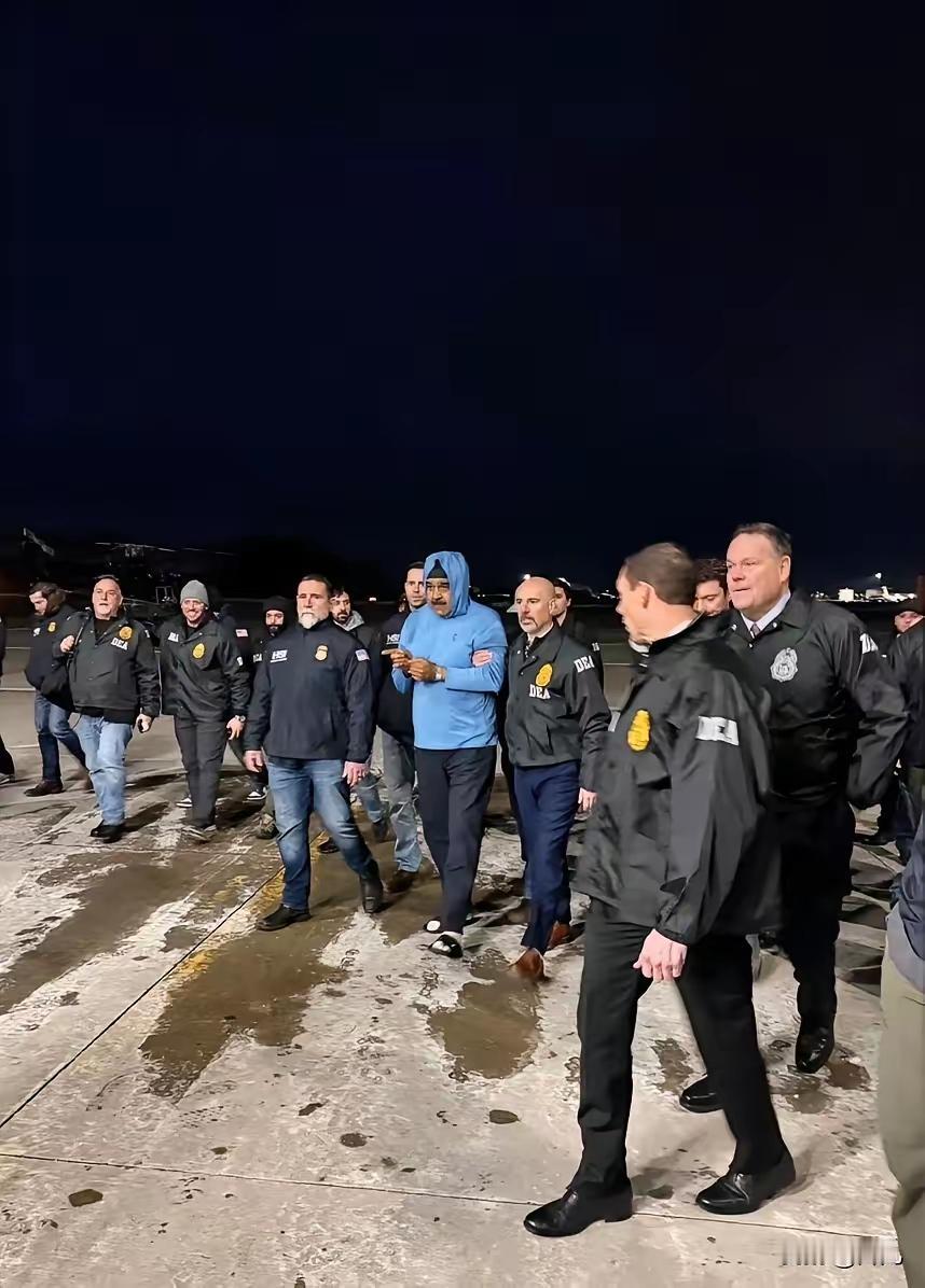 外国人惊讶发现：中美最大区别就是，中国有《孙子兵法》用兵如神，而美国则毫无章法！