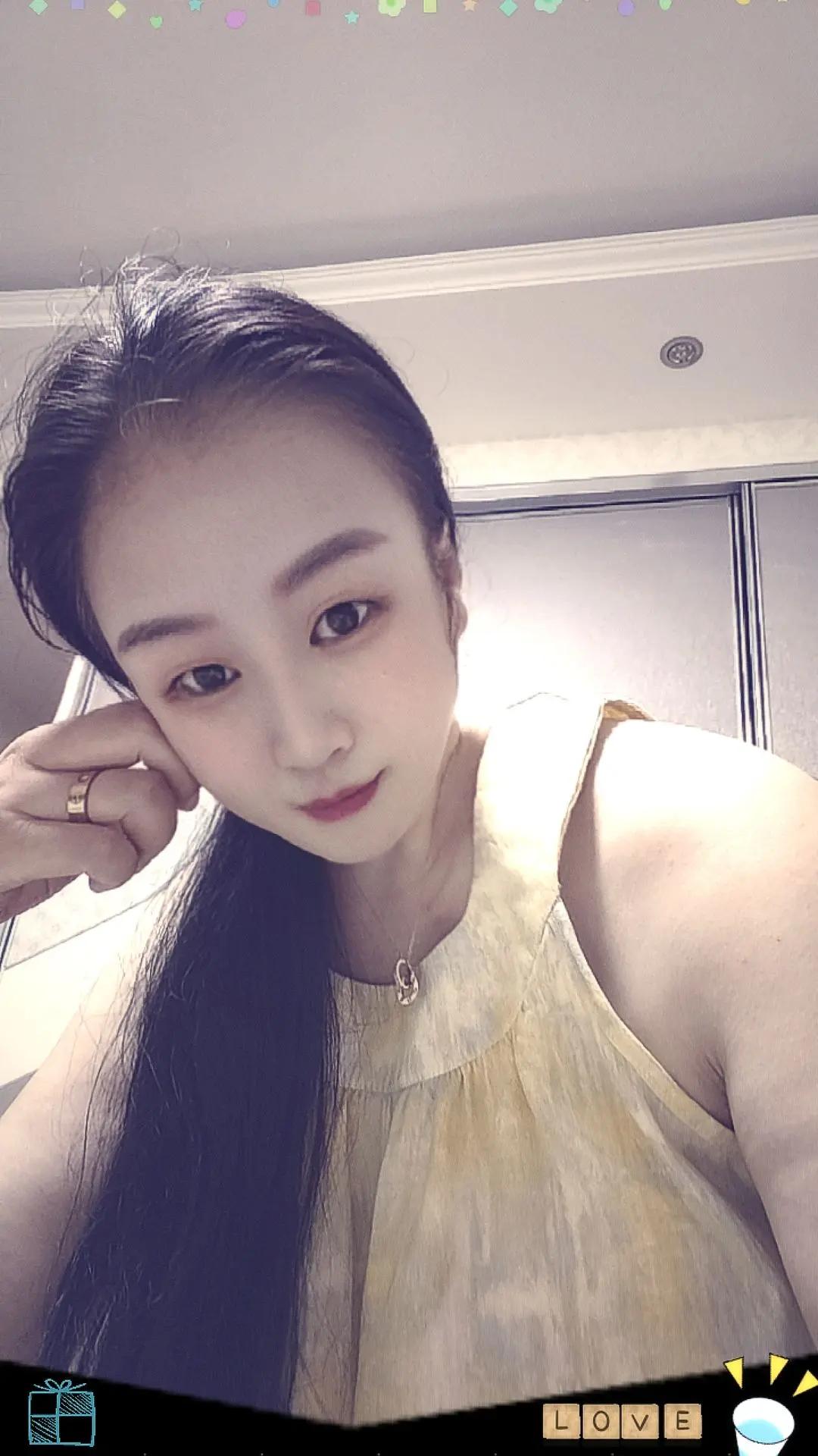 我始终相信，所走之路，所经之事，所遇之人，所留之遗憾都是应该经历的。对错不由心，