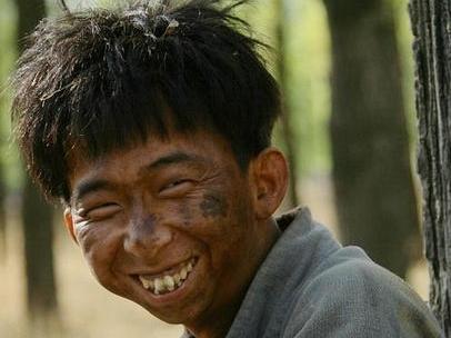 身家十亿的巨兴茂，娶到了貌美如花的孟久淇，妥妥的人生赢家配置，却因为两人颜值差距
