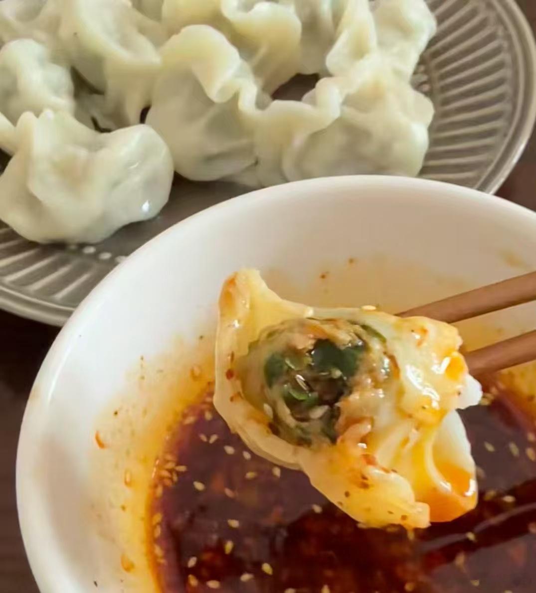 一生爱凑热闹的中国人，几多全有的货架都空了，结算队伍都排队到门口了，想到当初好利