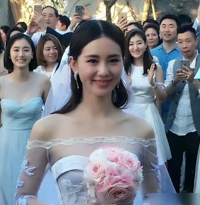 刘诗诗当年的婚礼真的好绝，内娱以后恐怕很难再出现了吧