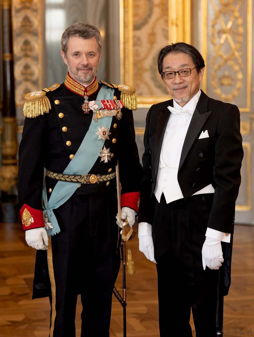 丹麦王室 🇩🇰2月3日，弗雷德里克国王会见秘鲁、日本、意大利、立陶宛的新任大