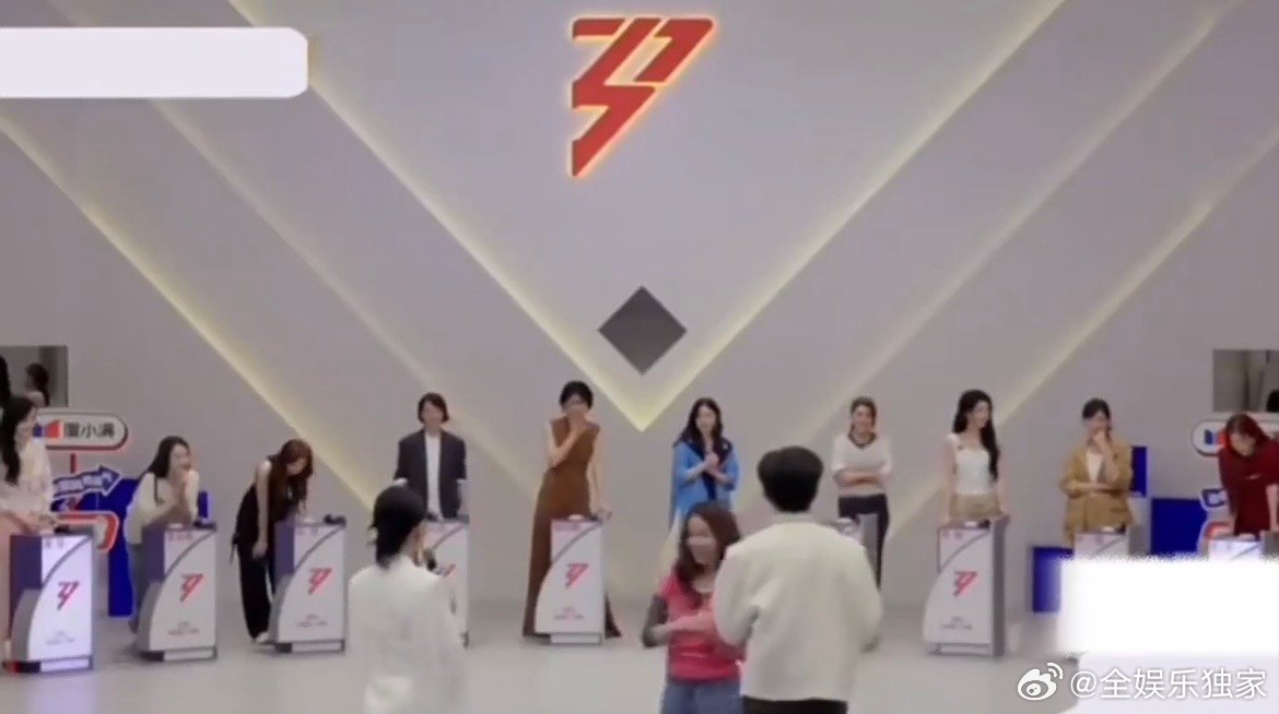 萧蔷安崎陶昕然组队叫安萧鸟浪姐7有自己的安小鸟网友的脑洞真的绝了，安萧鸟这个名字