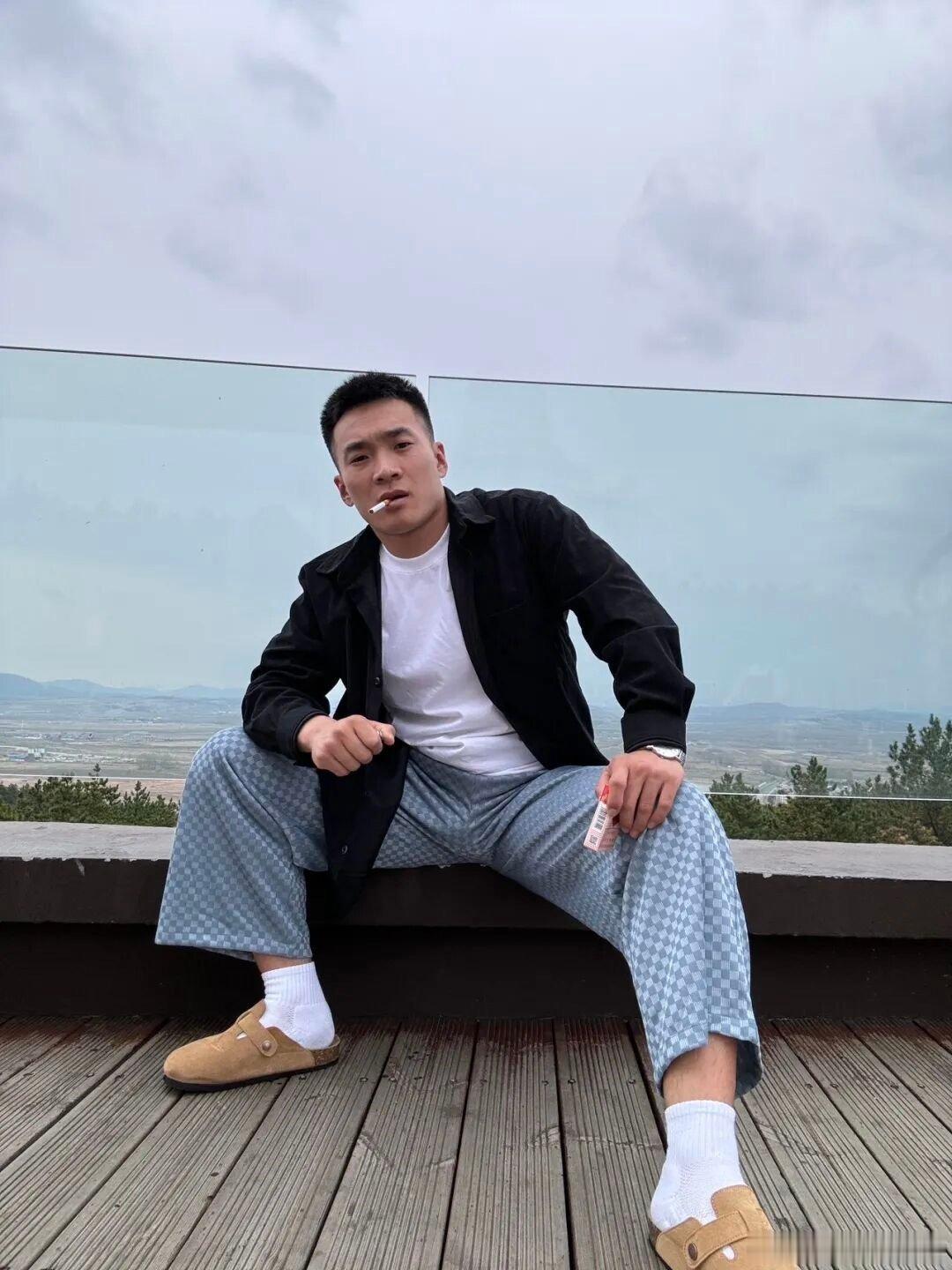 也是很有爷们类型的体育生 ​​​