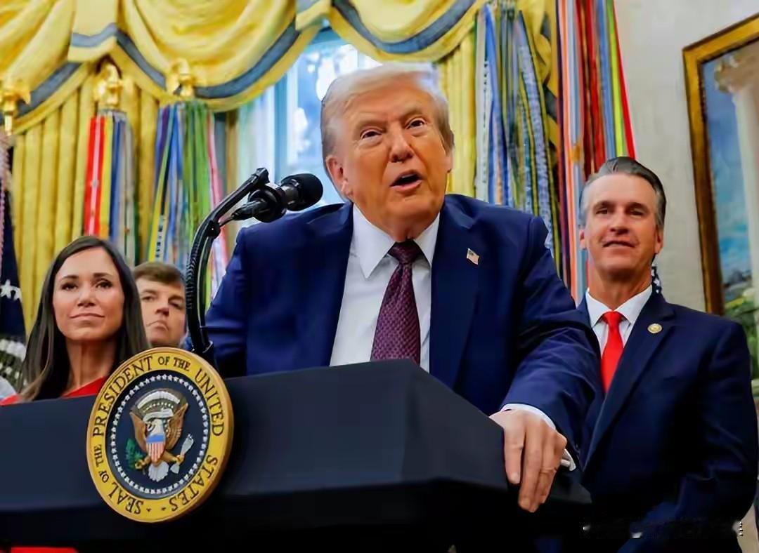 中国决心已下，说什么也不买了，白宫后知后觉，转头就宣布对华加税。

英伟达那边倒