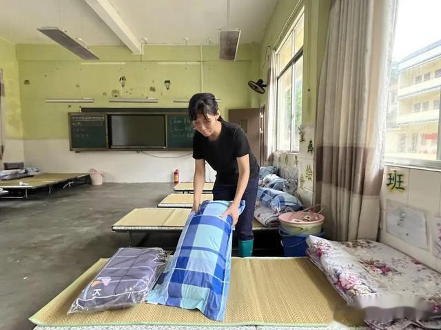 0点巡查，她救下57人！网友：一方百姓的守护者！