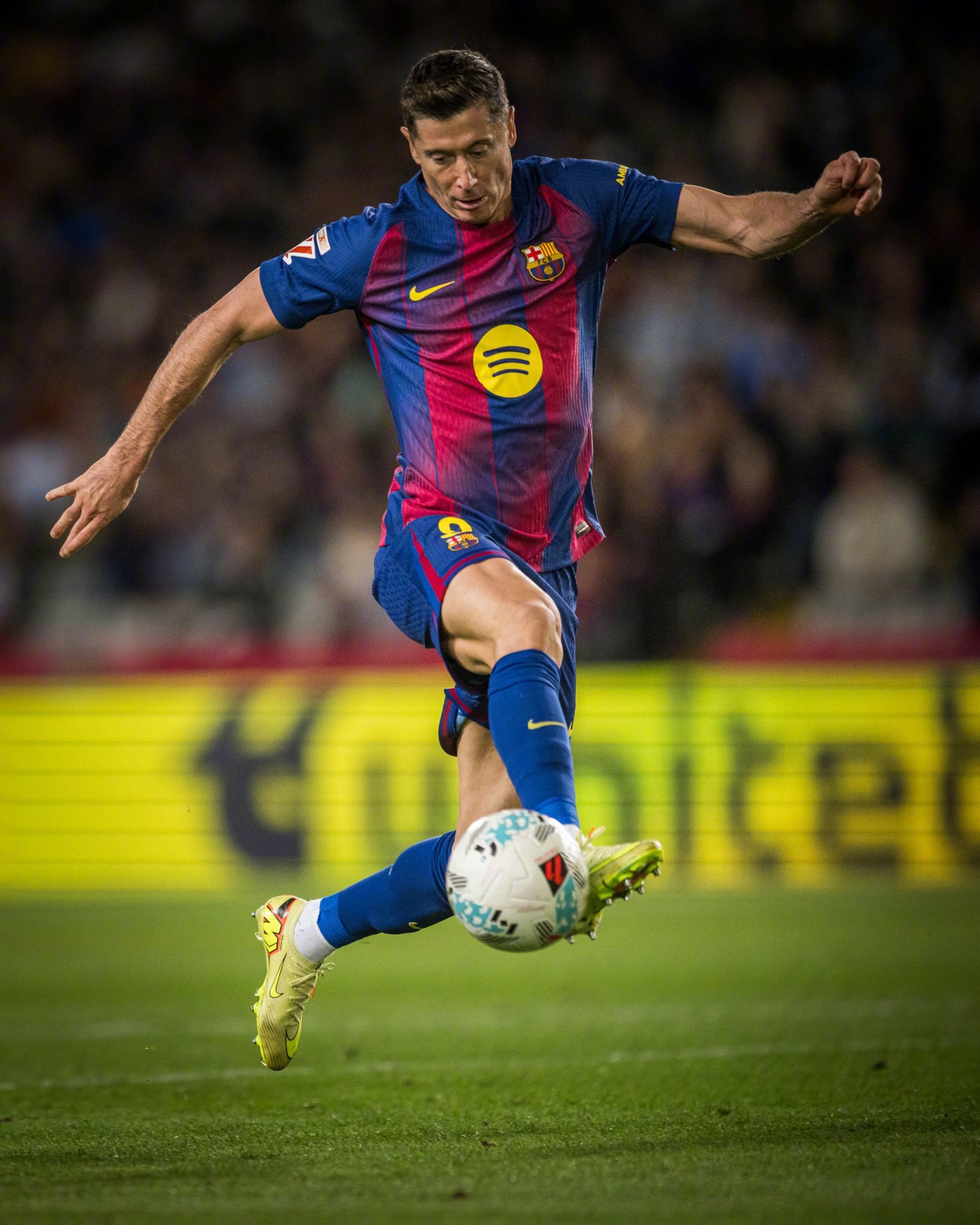 ❤️‍🩹欢迎回归～莱万与奥尔莫伤愈复出！为巴萨医务室减轻压力！还在康复中的朋友