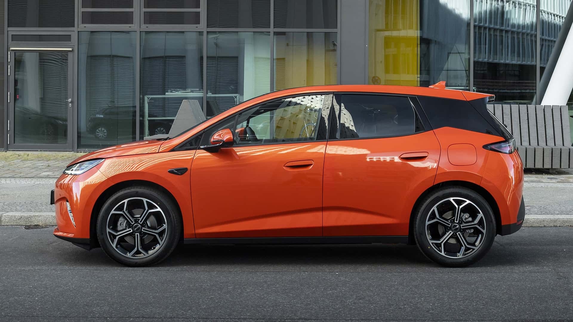 BYD Dolphin G DM-i 