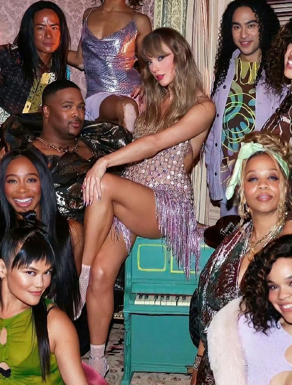 天呐！霉霉Taylor Swift在结婚前向慈善机构捐赠了2600万美元！

C