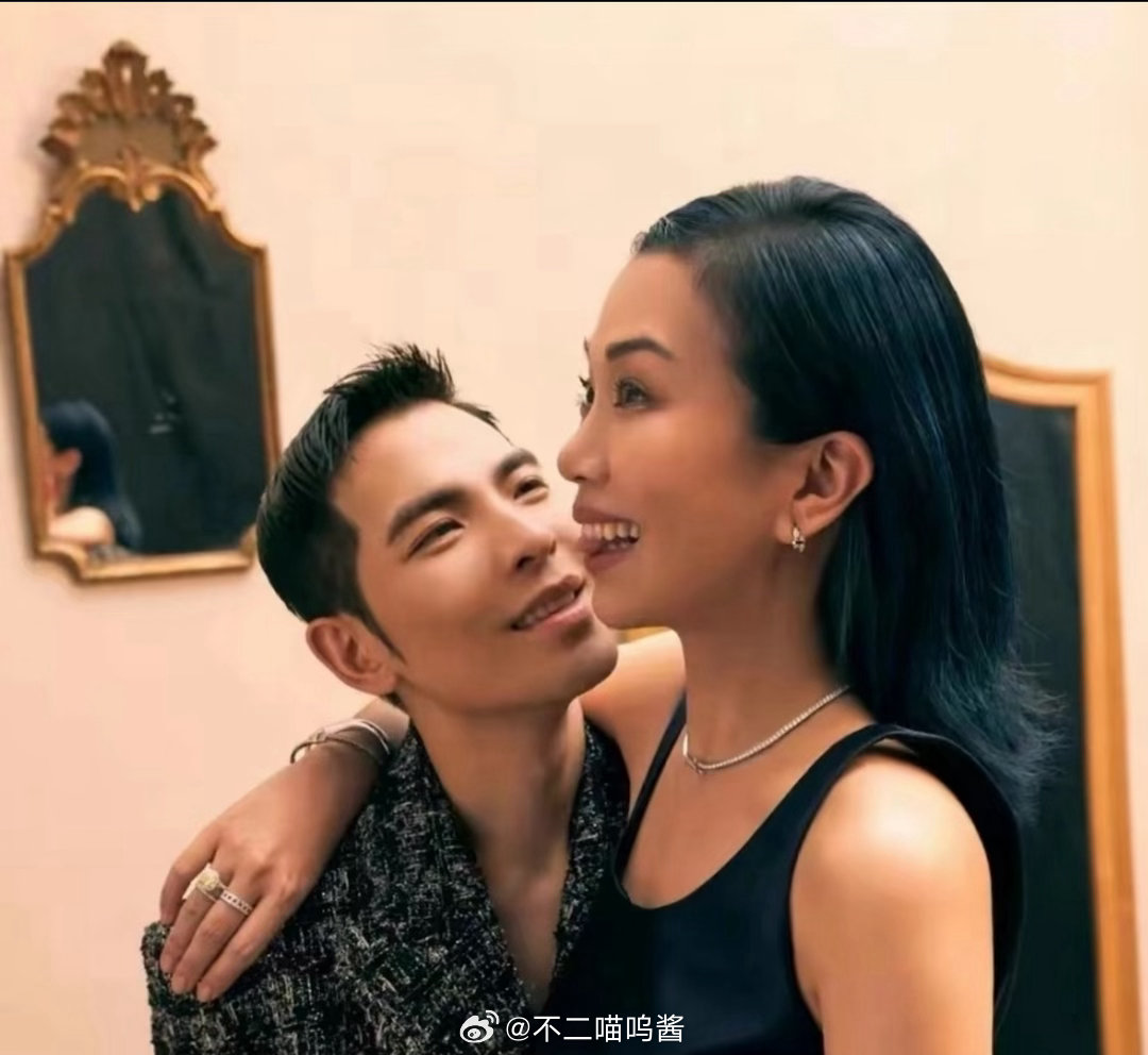 萧敬腾对老婆只有爱情没有亲情五十公里桃花坞多少婚姻败给平淡，萧敬腾却坚持爱意纯粹