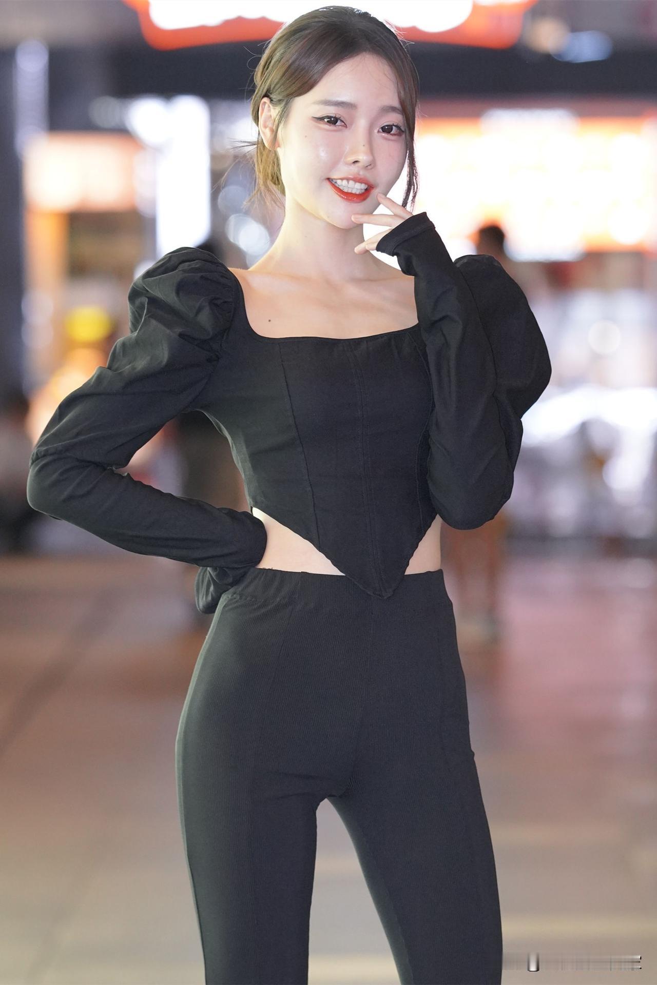 世间有一万种巧合让我心动，你占