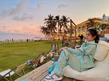 陈梦因腰伤无法久坐  运动员们为国争光真的付出了很多！希望你们都健健康康，再无伤