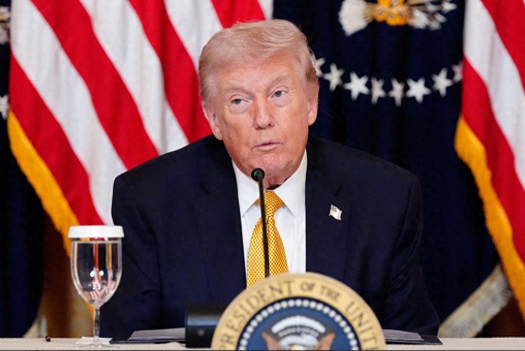 炸锅！特朗普突然放狠话：
美国可以考虑退出北约，
还说自己就能
拍板，不用国会同