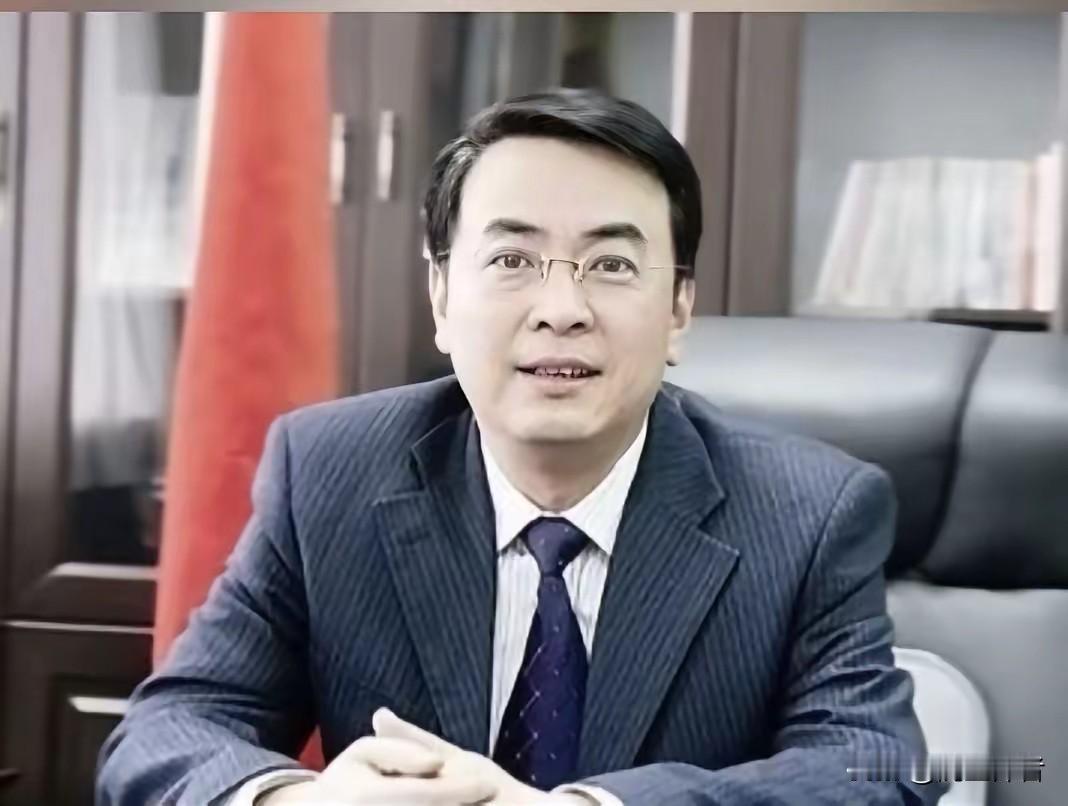 山西省纪委监委通报:长治市沁源县委原书记李丁夫涉嫌严重违纪违法，主动投案，目前正