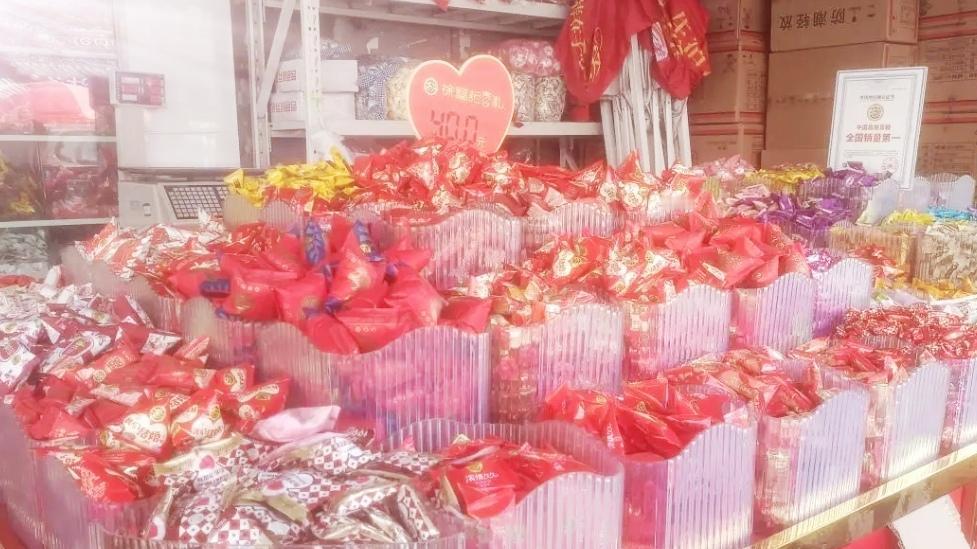 🔥昆明年货批发疯了！糖果干果底价冲刺，老板忙到脚不沾地
 年关将至，昆明新广丰