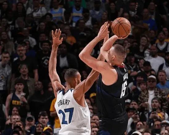怪我吗？戈贝尔G3复出后，森林狼遭遇三连败

5月15日消息，今天NBA季后赛掘