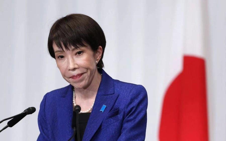 日本《朝日新闻》采访团队近日出版的新书披露：
靠发布反华和吹捧高市早苗的视频，一