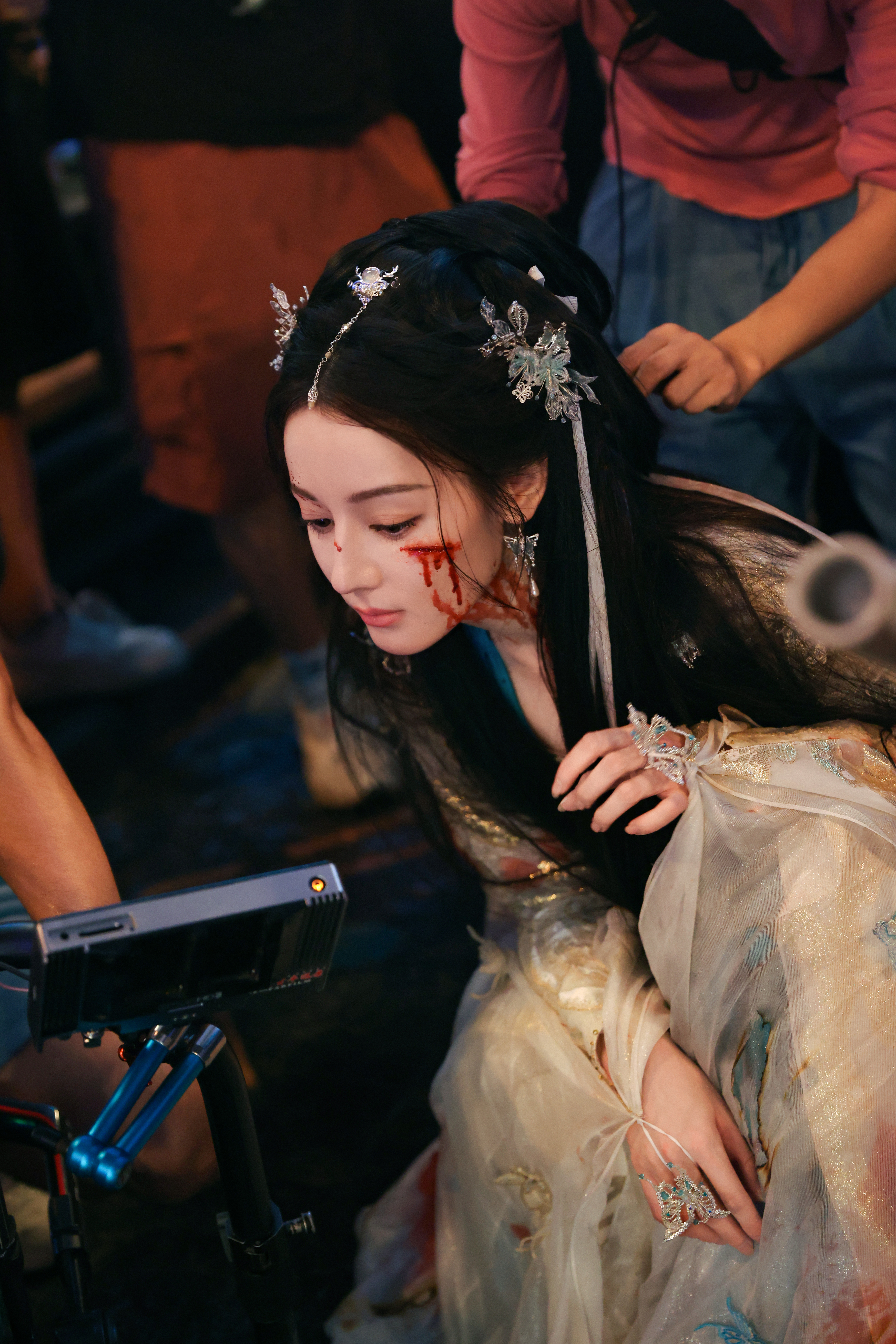 迪丽热巴贺思慕的五感体验卡 贺思慕成为灵主大人的背后实录🈶是为了归墟拼命的小慕