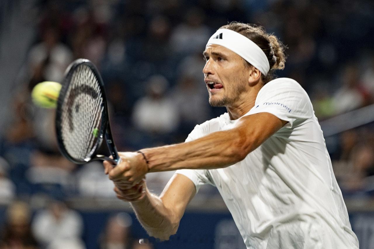 ATP1000 多伦多大师赛1/4决赛，头号种子兹维列夫6-7(8)/6-4/6
