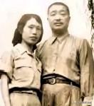 1969年，病重的贺龙，大便一直解不出来，痛苦不堪。这时，薛明就将肥皂水含在嘴里