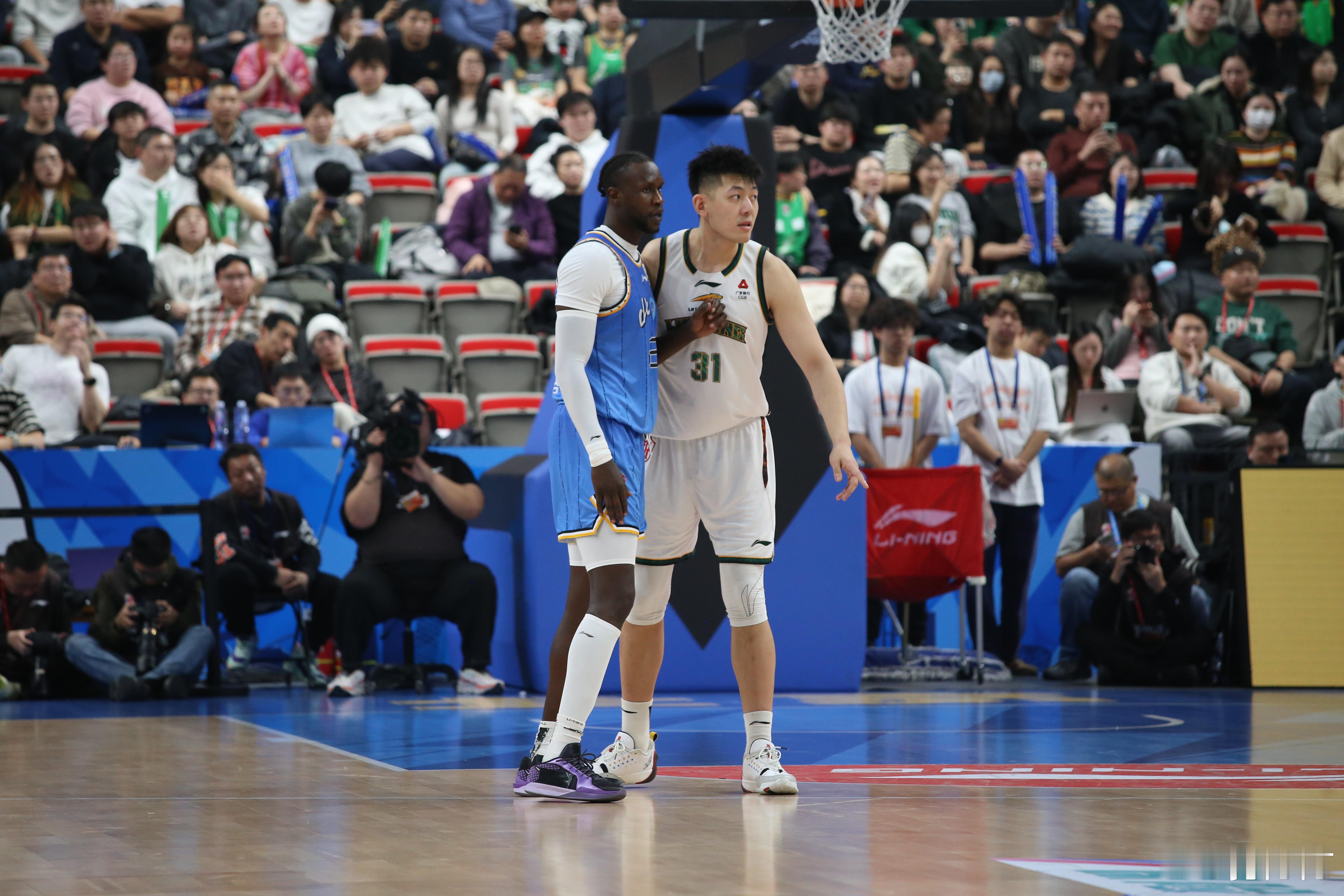 北京男篮vs辽宁男篮 要不你也.......