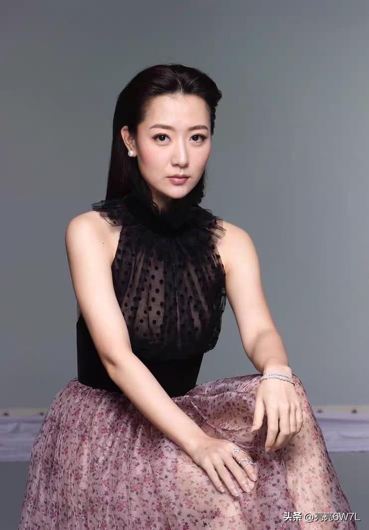 哪位女明星回眸一望最迷人