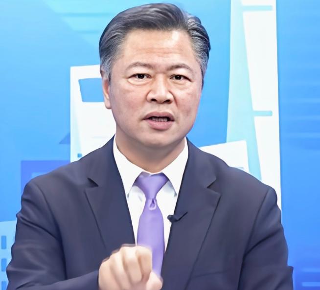 说的太对了！赖岳谦3月曾直接点破中国对外战略的关键，过去“不惹事也不怕事”的老话