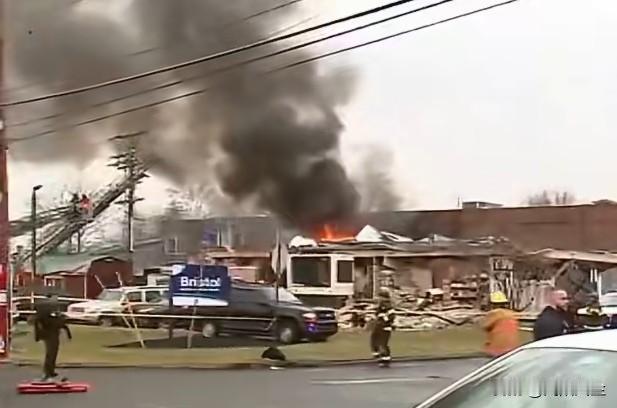 宾夕法尼亚州一养老院爆炸后引发大火。州长乔什·夏皮罗在新闻发布会上表示，在一家老