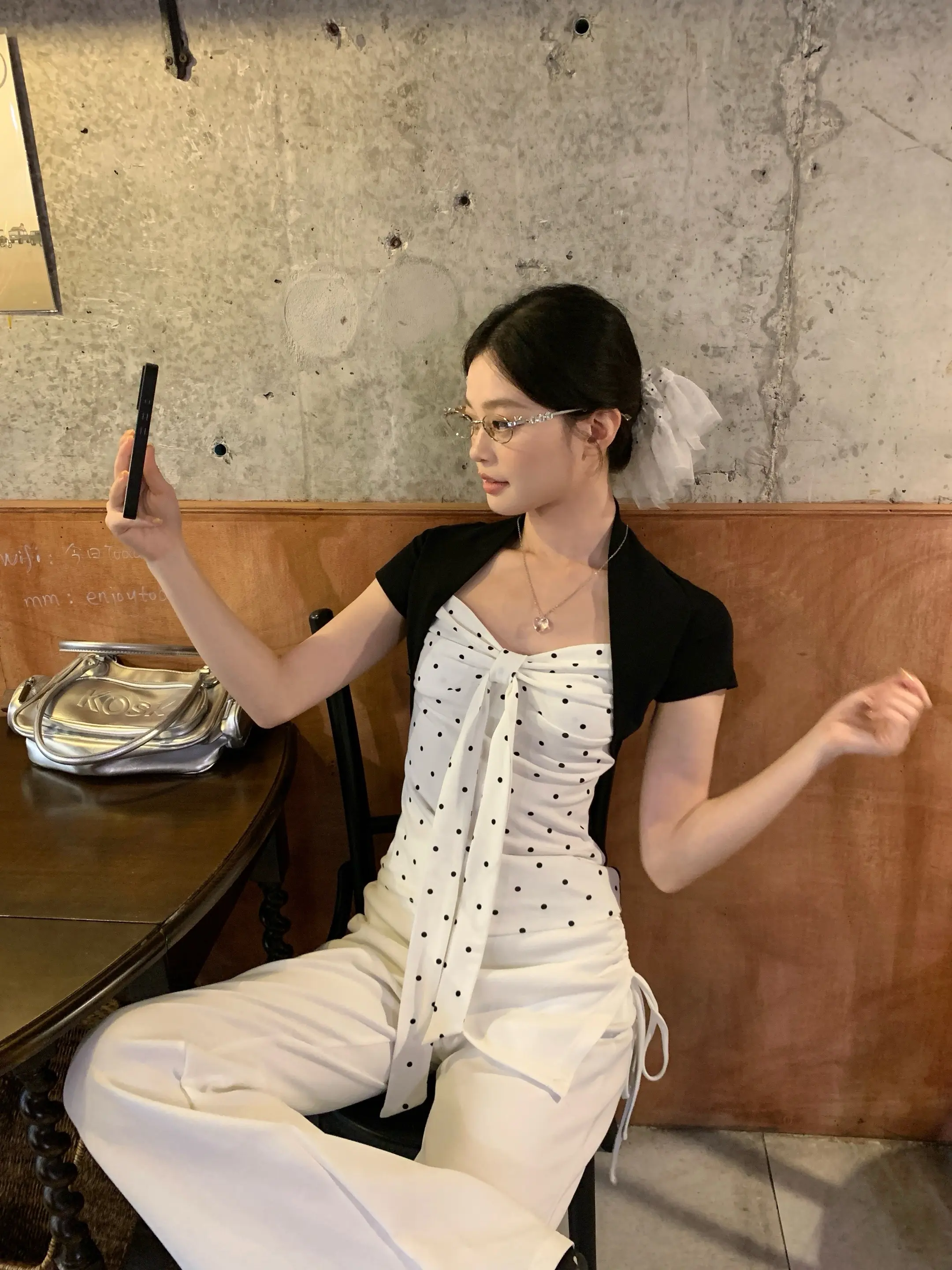 分享一些春季明媚感穿搭。