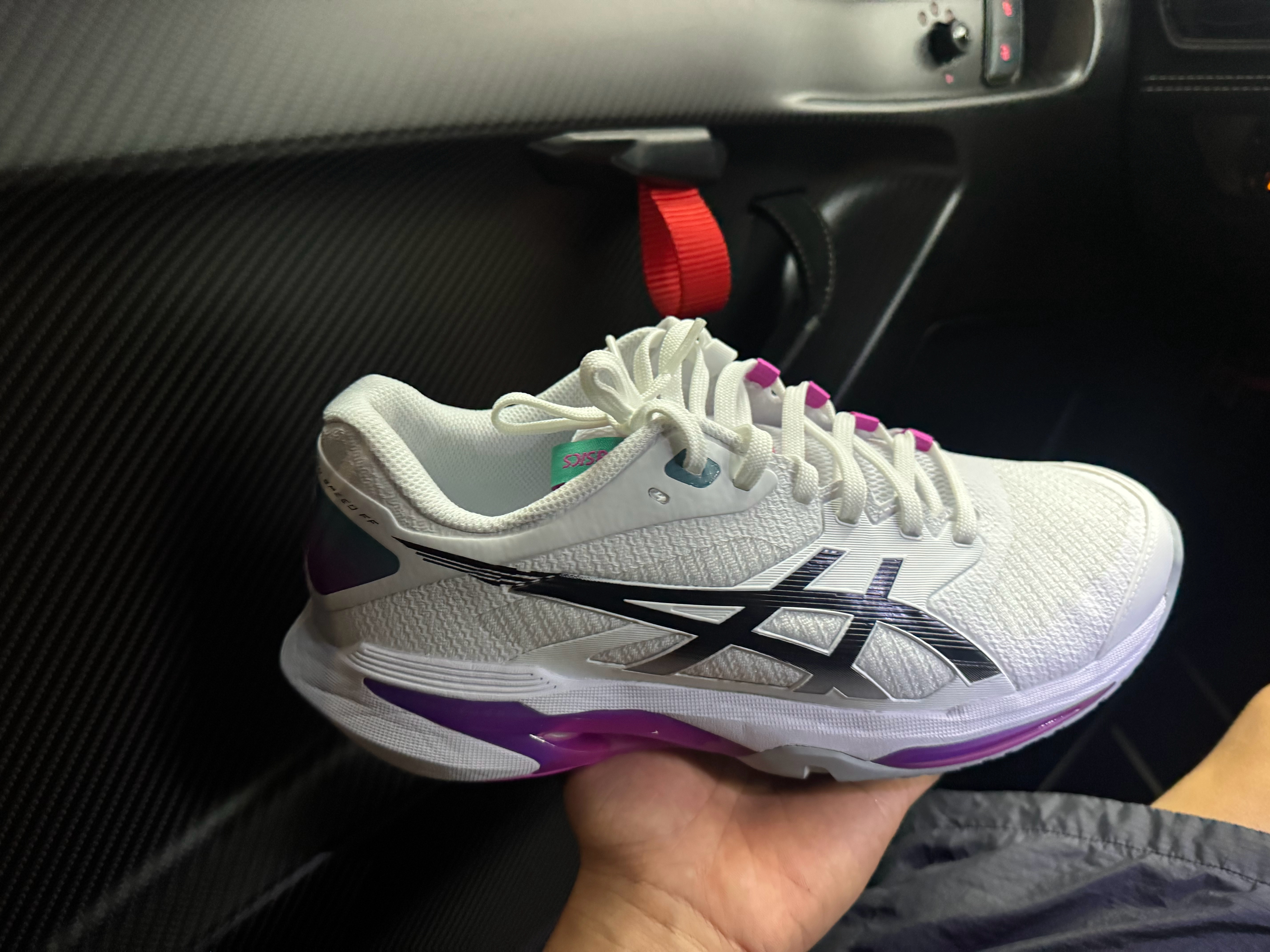 差生文具多、说的就是我！🎾打的一般、鞋是一双接着一双买、还好网球鞋价格都都很友