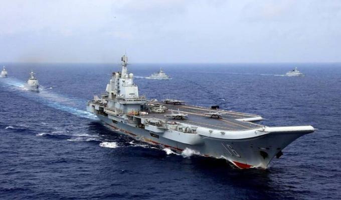 【解放军台海军演，台军前舰长提醒：辽宁舰已离港】

东部战区宣布从12月29日起