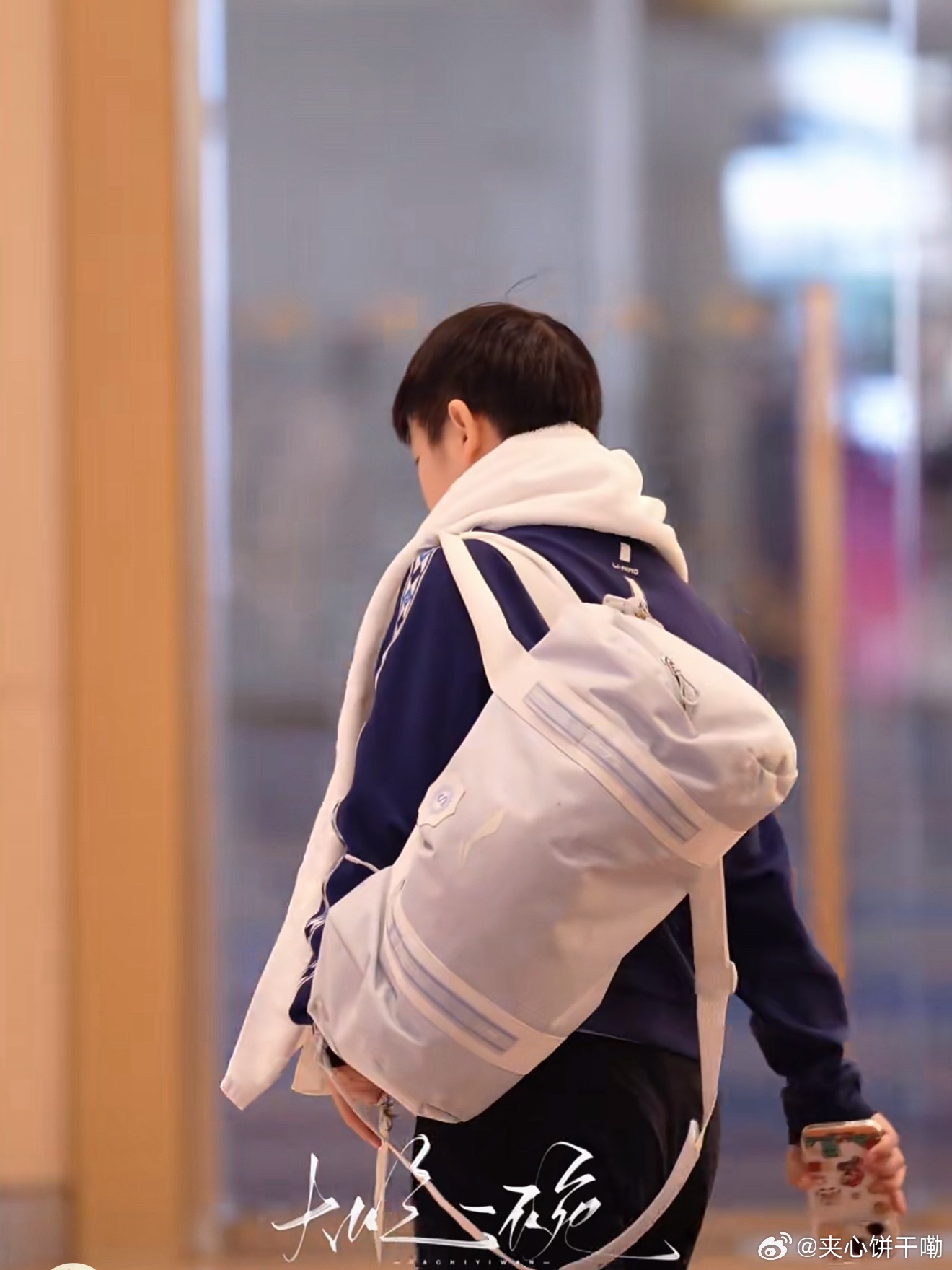 今天的小呆毛也配平