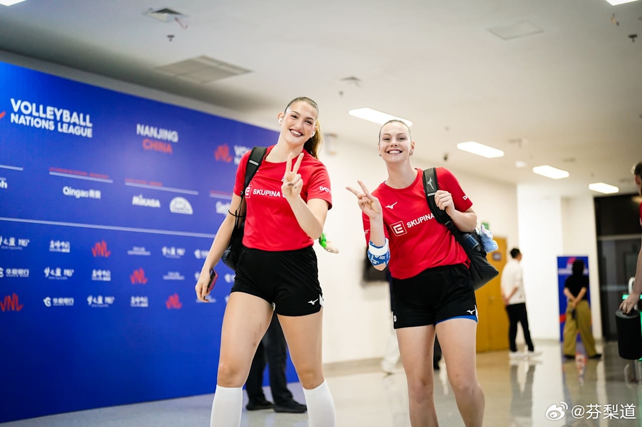 中国女排2026世界女排联赛第一局：中国队20-25捷克队 一点攻，太难了，要不