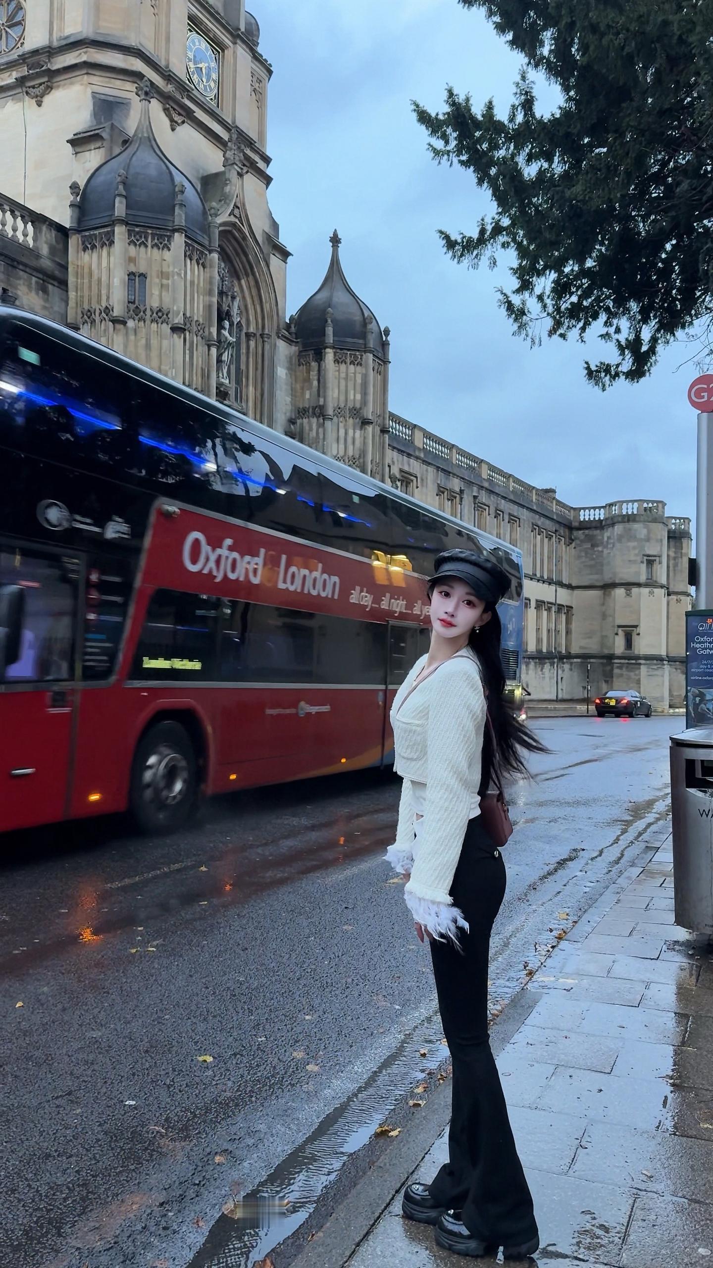 “牛津不是一座城，而是一个世界的隐喻。”🪄